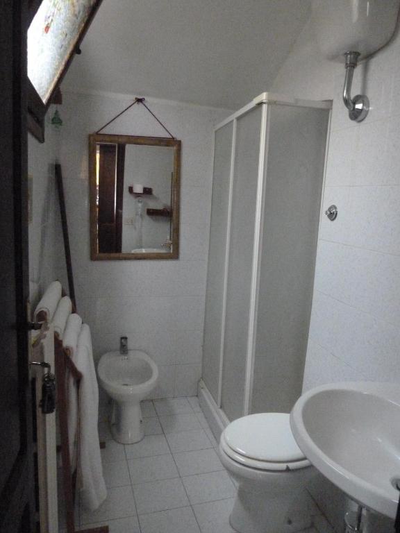 Bb Santa Rosa Bed & Breakfast Viterbo Oda fotoğraf